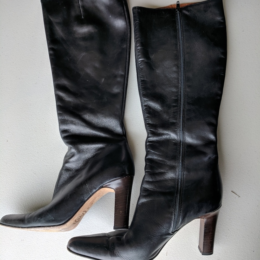Italian black boots!!